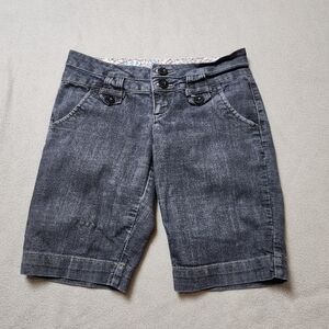 Kismet Jean Bermuda shorts Women's Dark Wash Denim Shorts Sz 8